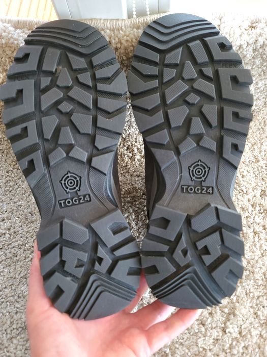 SALOMON, TOG 24 р 40-41 Англия Оригінал! Трекінгові кроссовки
