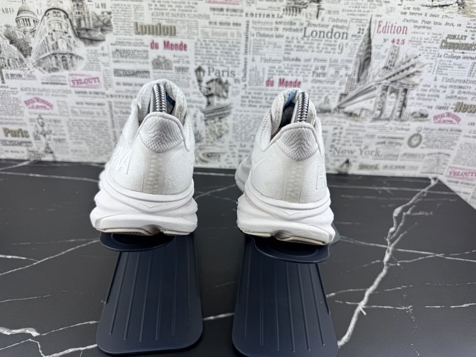 Оригінал Розмір 39 Кросівки Hoka One One Clifton 9 Взуття