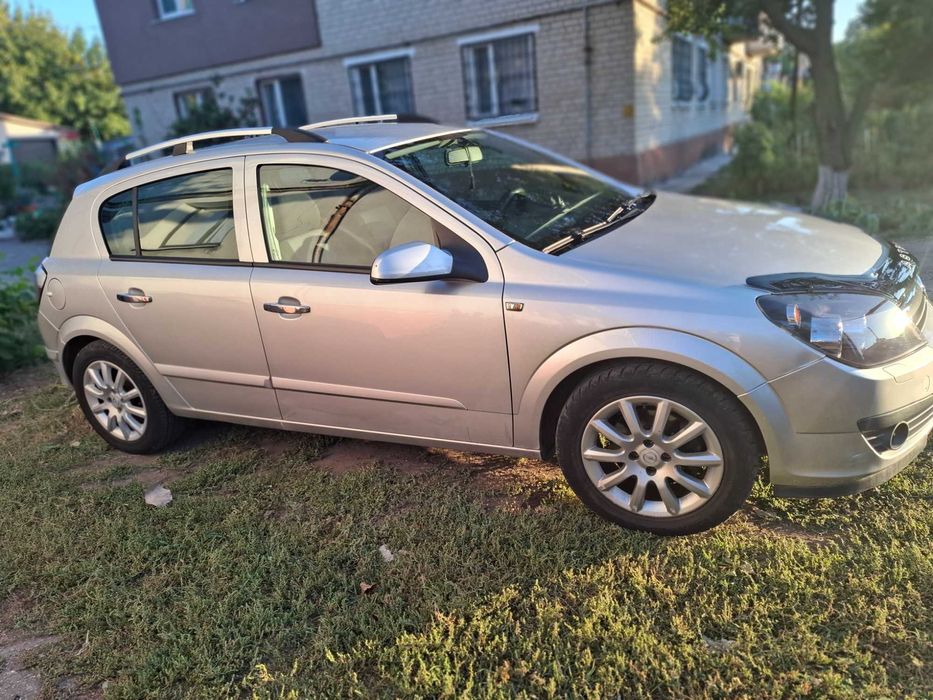Авто opel Astra H