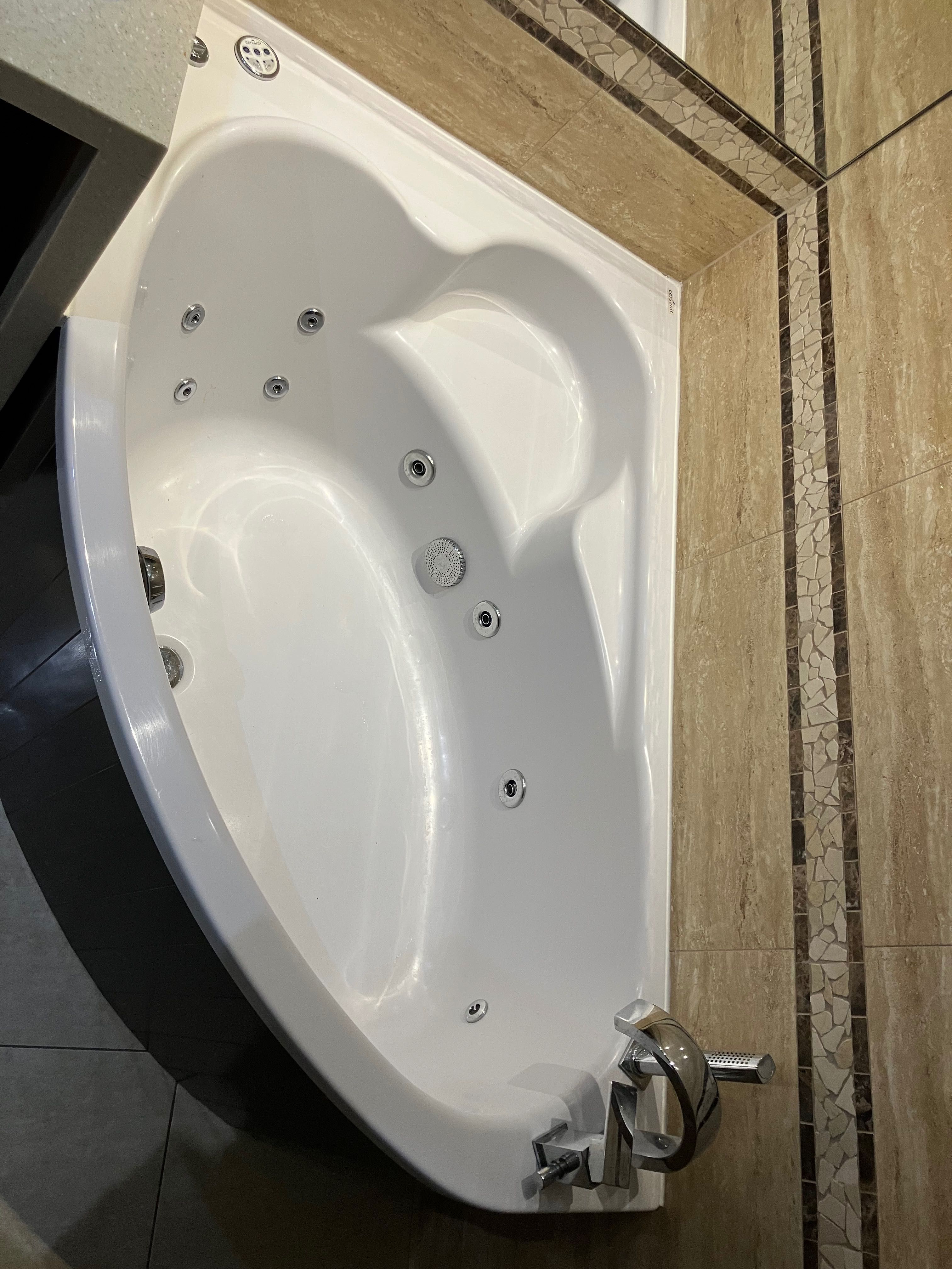 Wanna z hydromasażem Cersanit