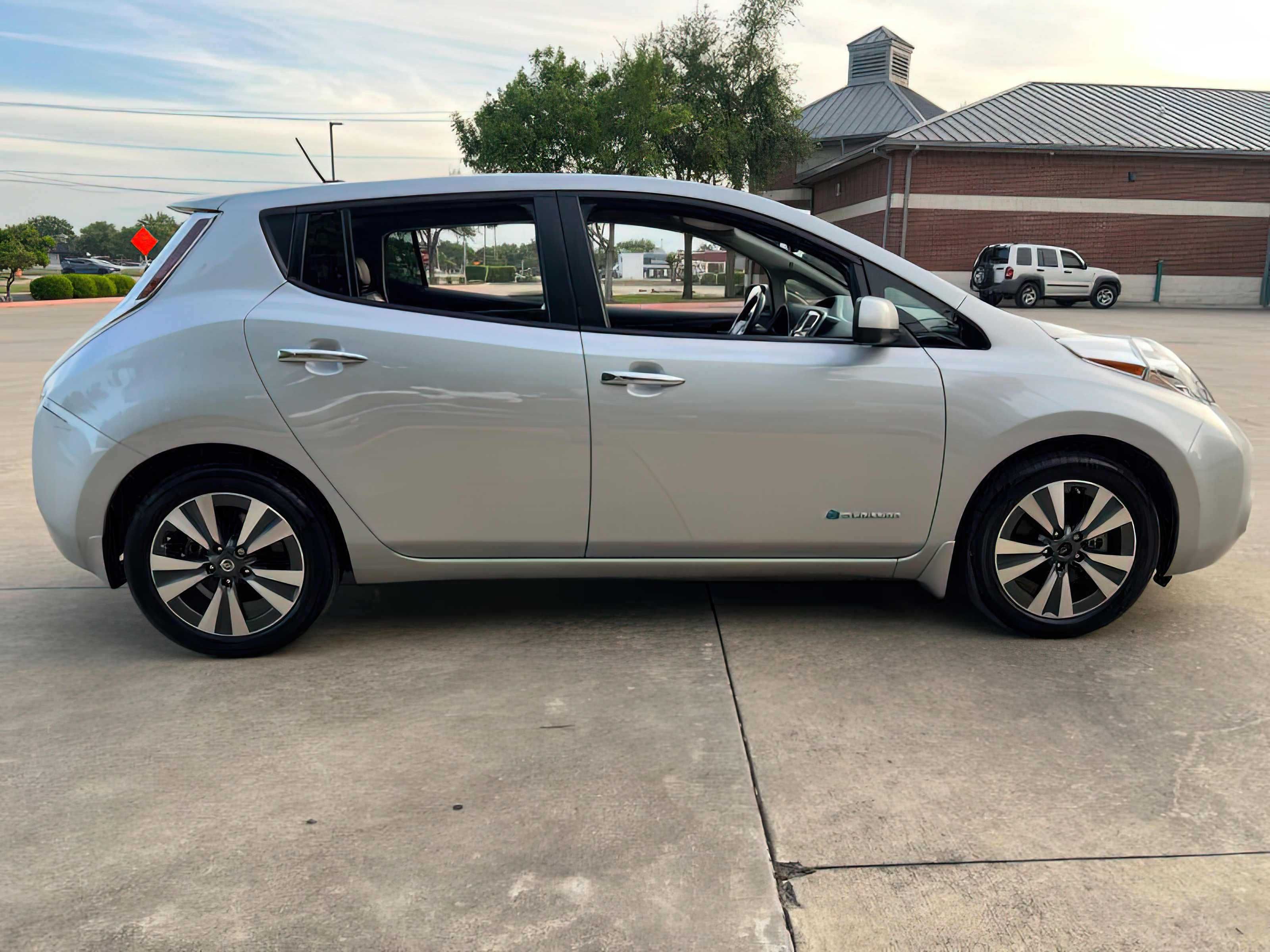 2017 Nissan LEAF