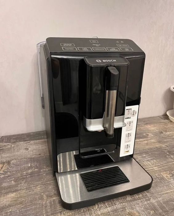 Кофе машина почти новая