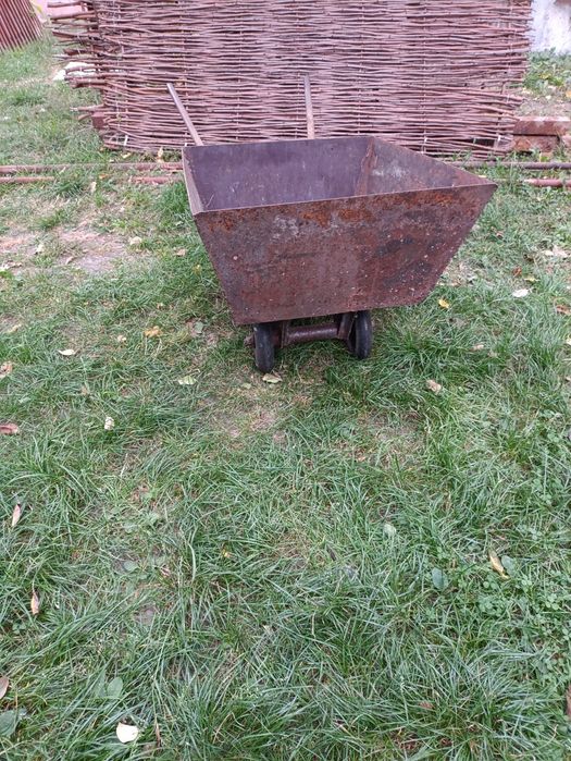 Тачка садовая, строительная