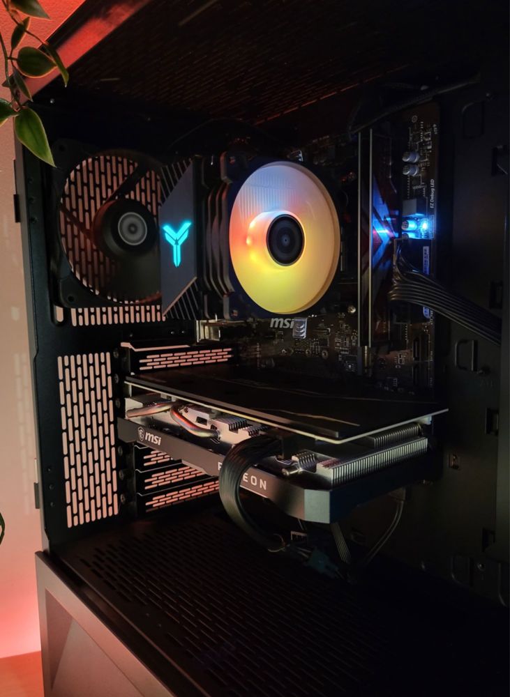 PC Gamer com Processador e Placa Gráfica AMD, 16GB RAM, 1.5TB