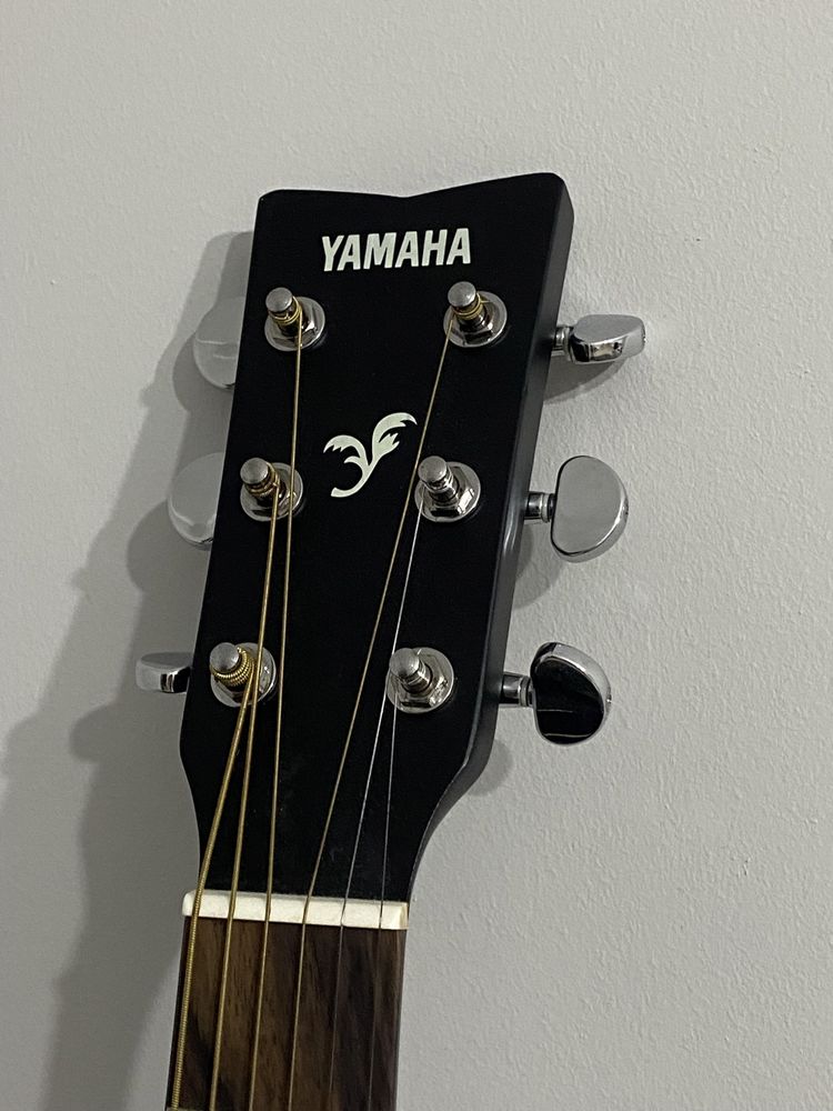 gitara yamaha F370