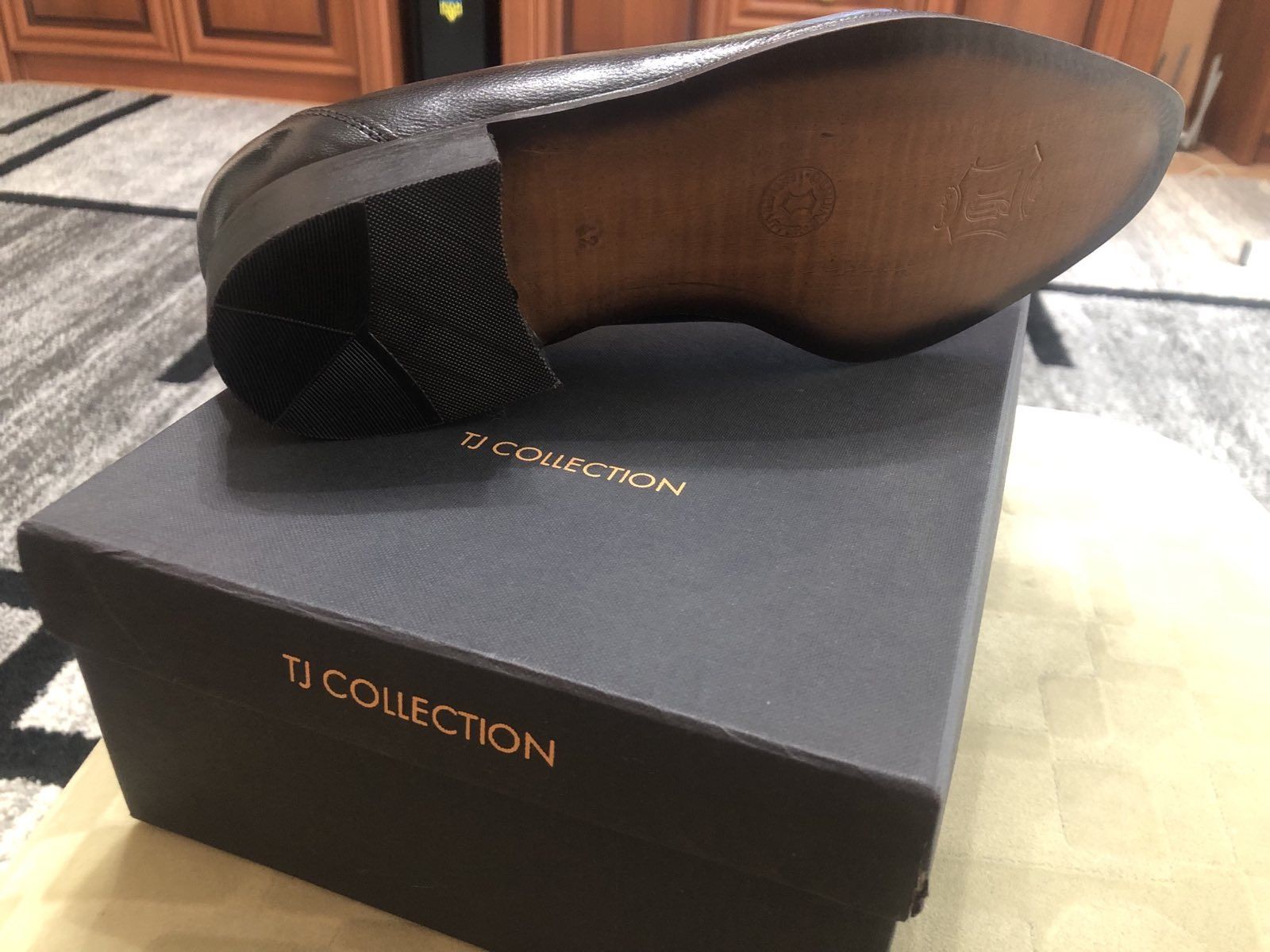 Строгі чоловічі туфлі TJ Collection, Італія. Розмір 42 (устілка 27,5см