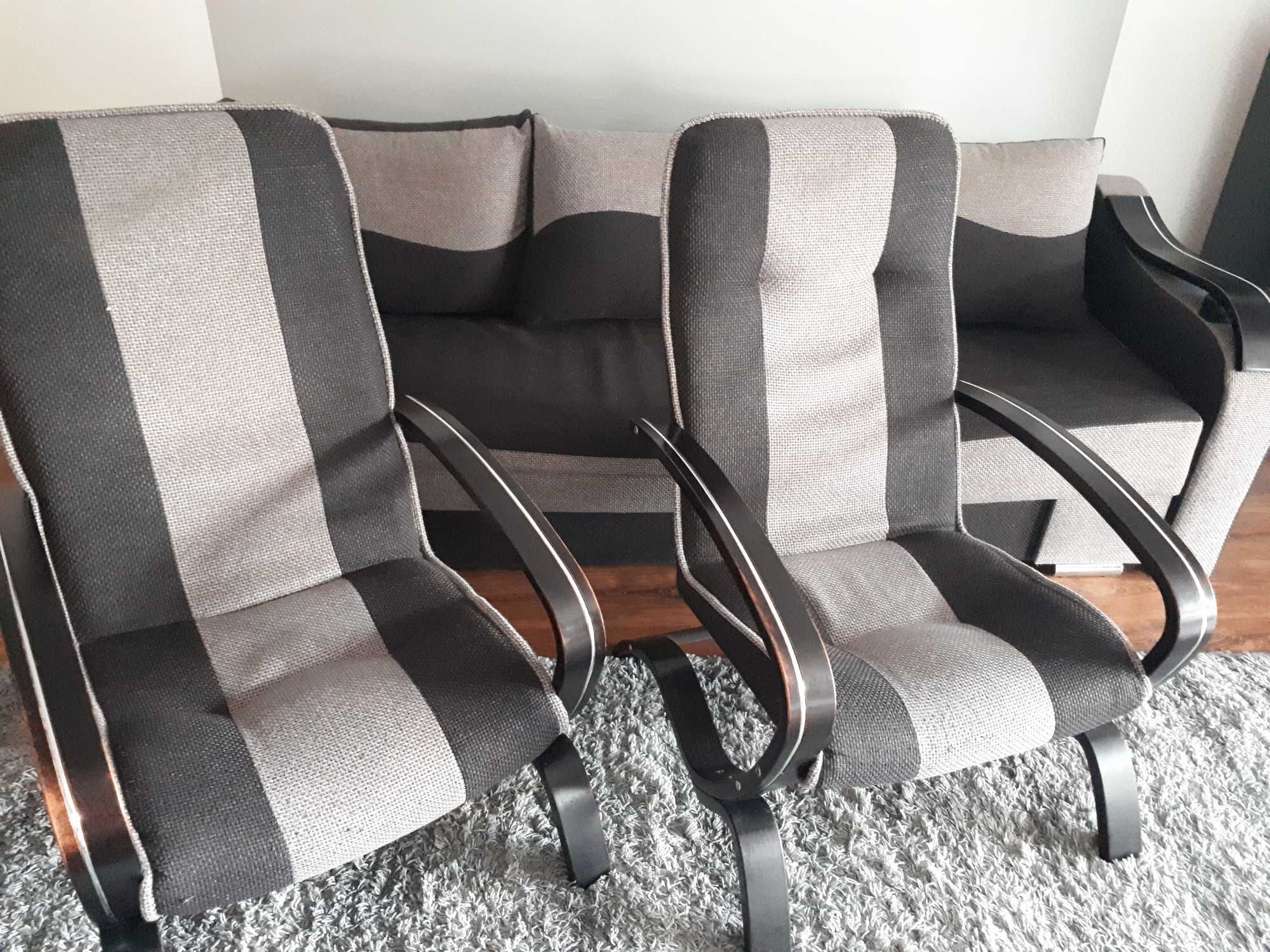 Sofa z funkcją spania plus dwa fotele