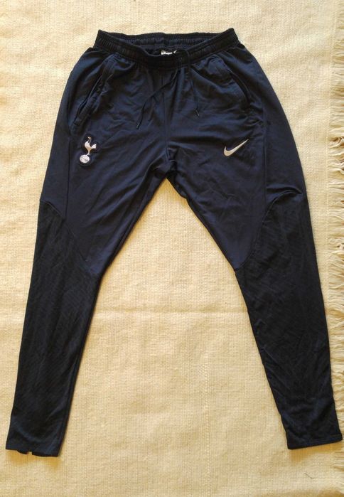 Spodnie dresowe sportowe Nike