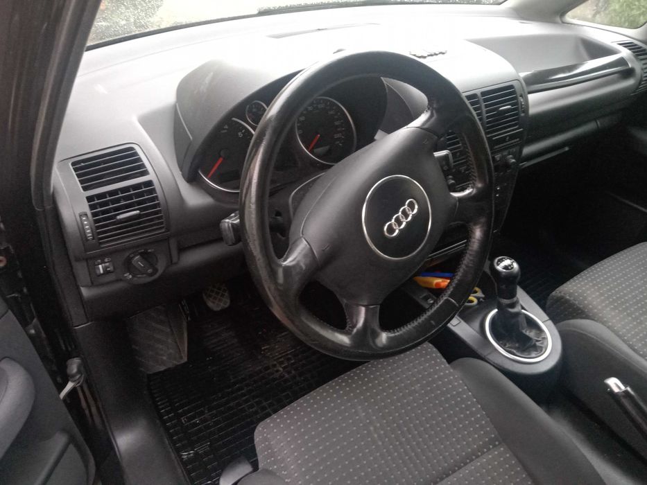 AUDI A2 1.4 2001r