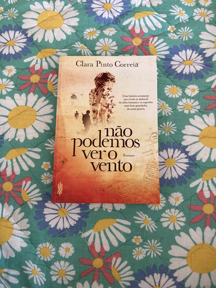 Livro de Clara Pinto Correia