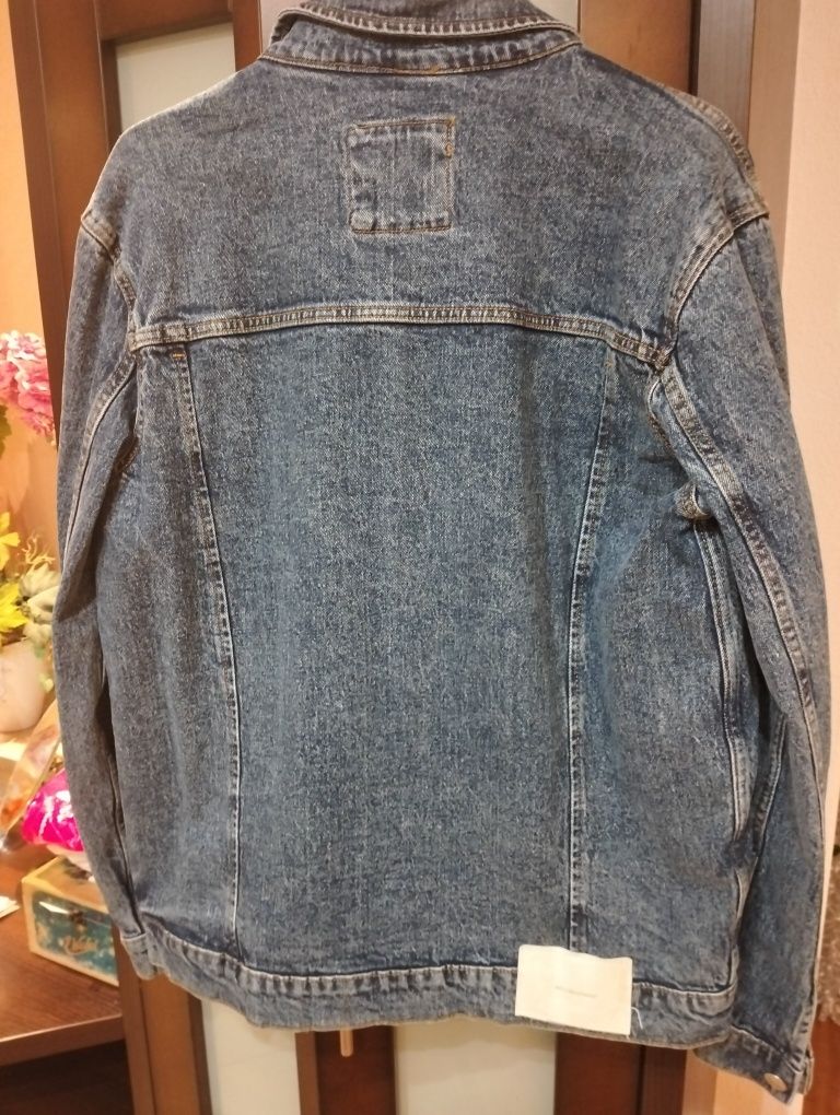 Sprzedam kurtkę Zara L ,nowa bez metki