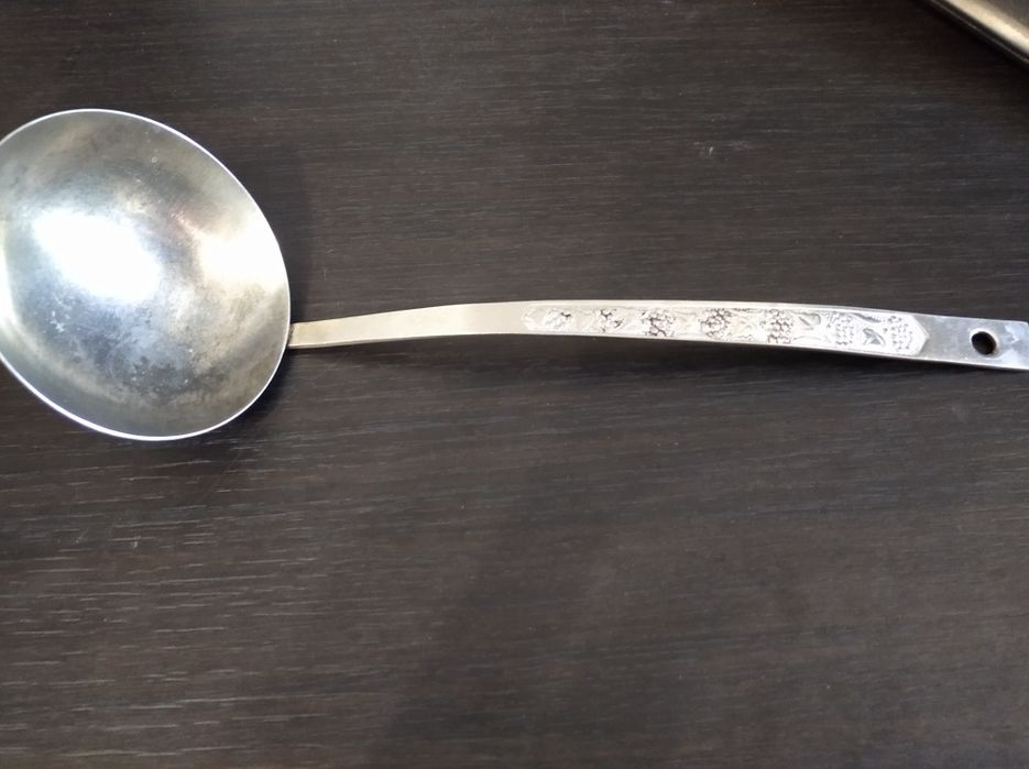 Посуда: половники, лопатки, качалки.