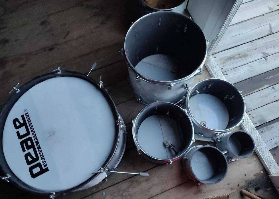 Perkusja, Amati Amati + statywy