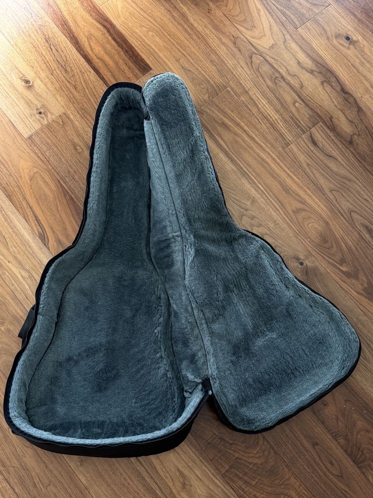Pokrowiec/ futerał na gitarę 113cm x 50cm