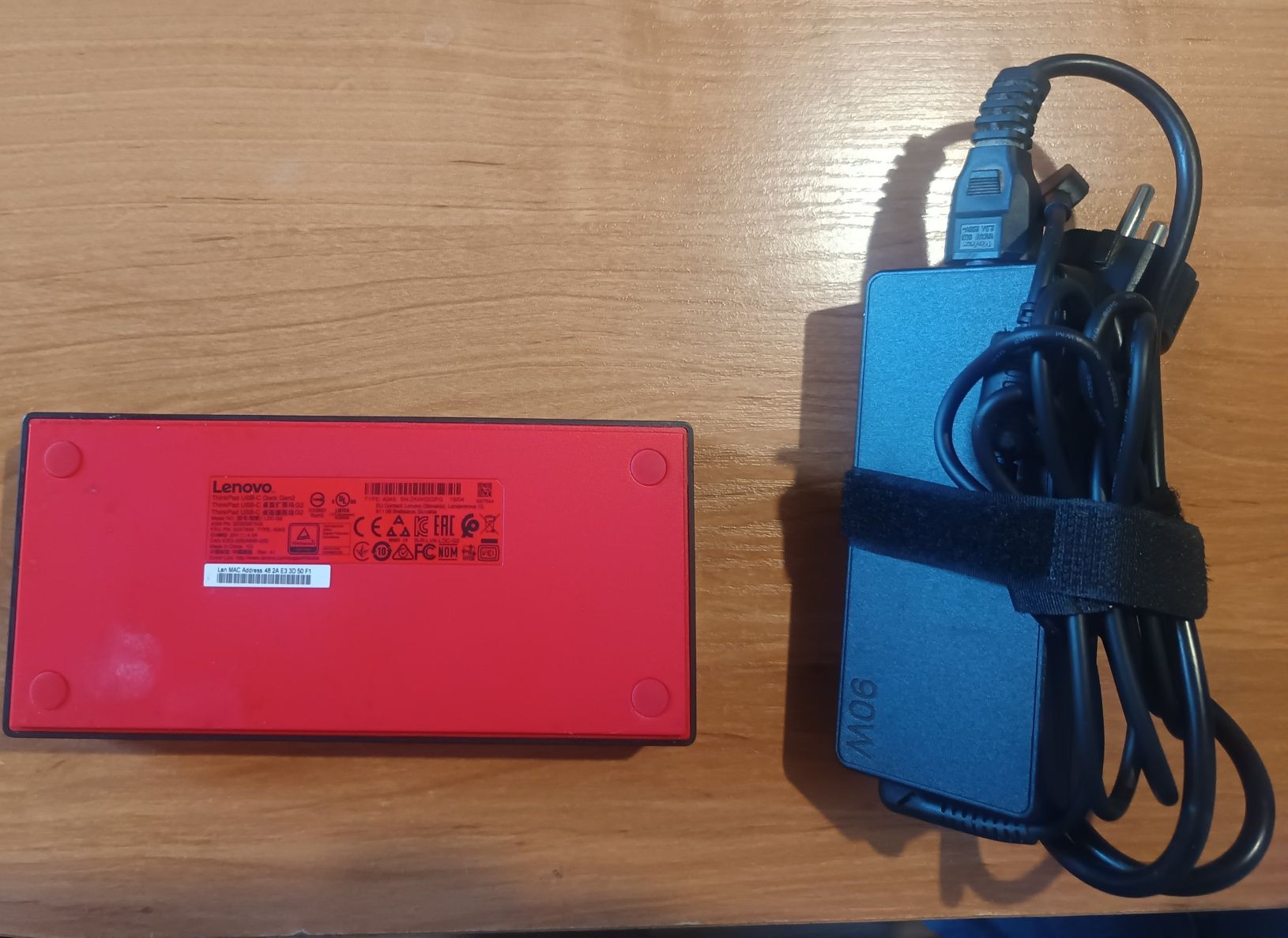Stacja dokująca Lenovo komplet