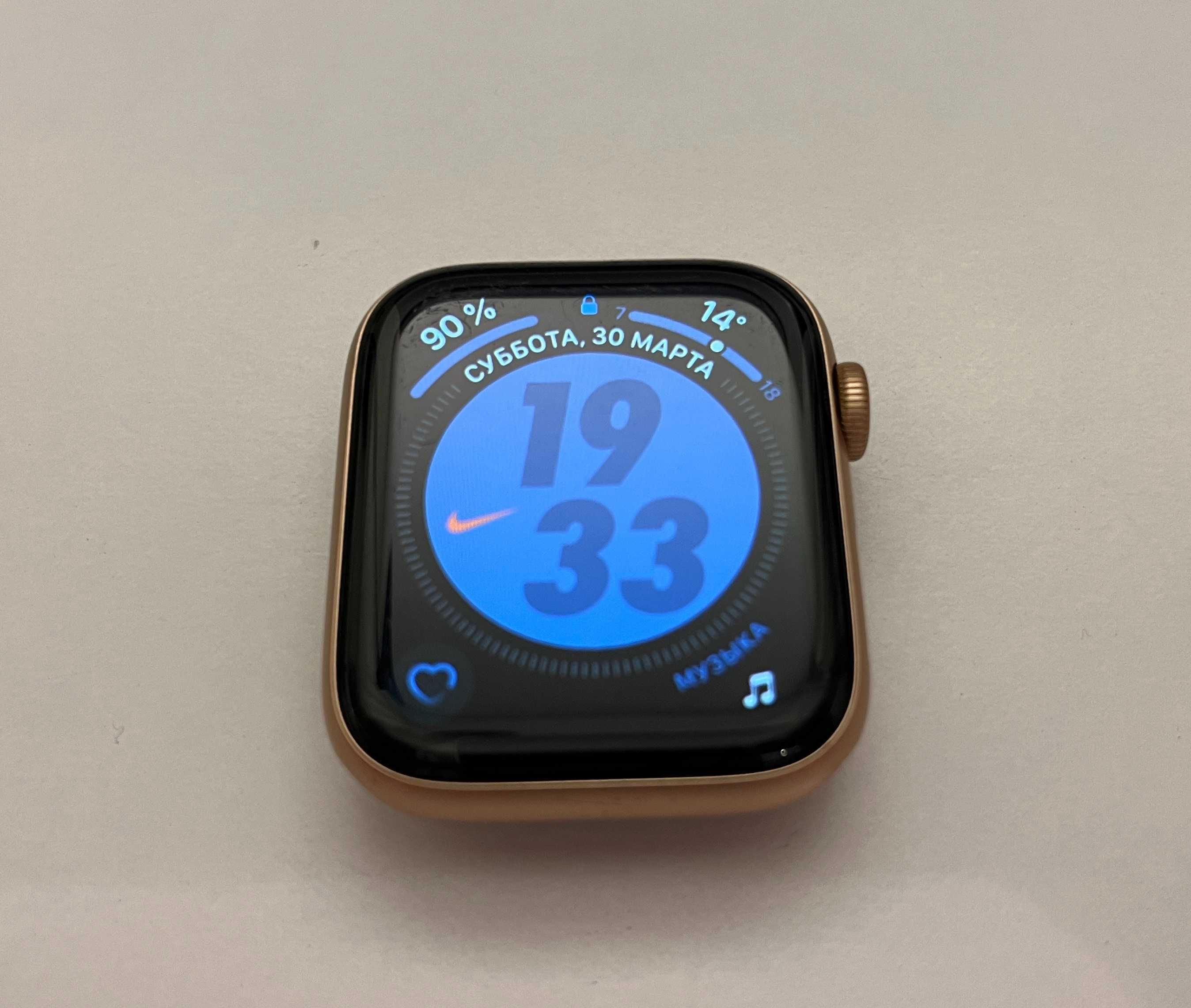 Apple watch 5 44mm 92% gold