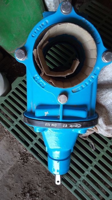 Задвижка для пластиковых труб