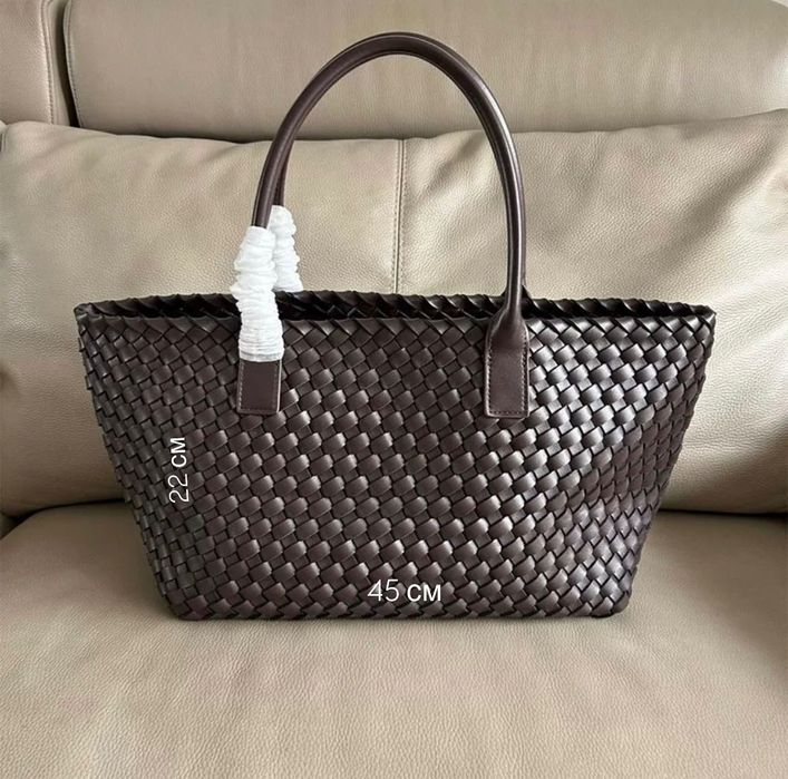 Сумка плетена під бренд Bottega