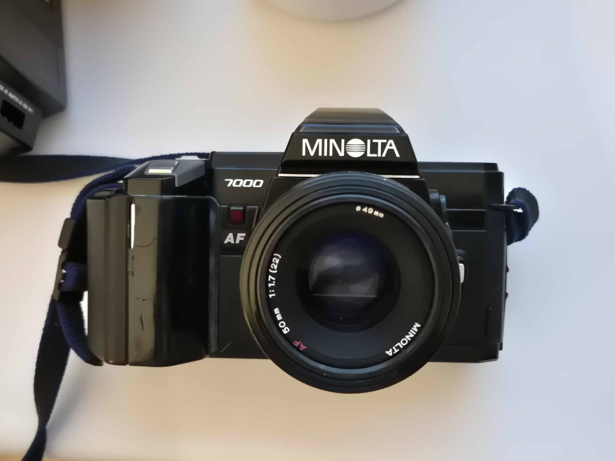 Minolta 7000 AF + 50 mm 1.7+ lampa błyskowa Program 4000 af