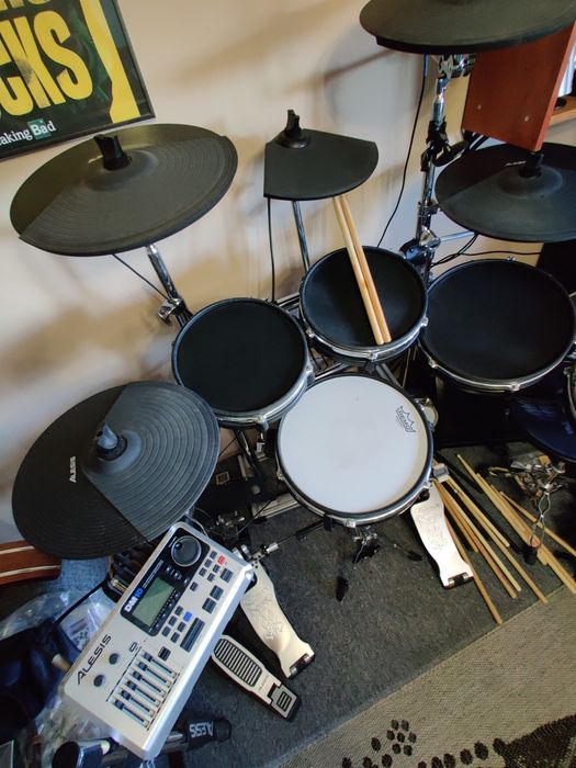 Perkusja elektroniczna Alesis DM 10 pro Mesh