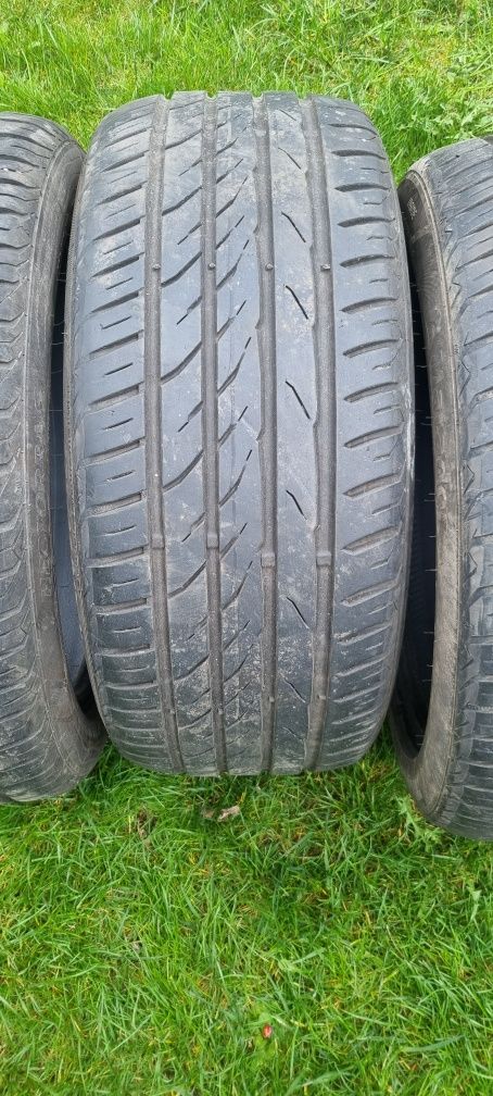 Opony letnie 225/45 R17