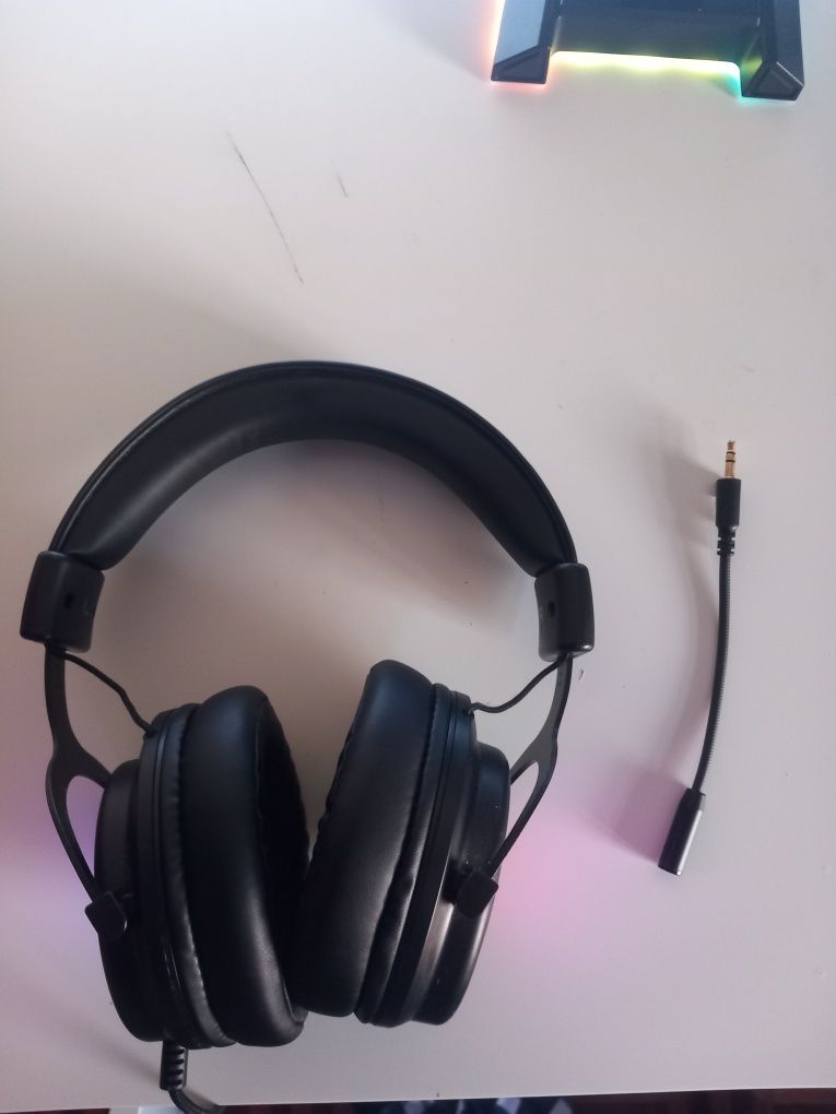 Fones Qilive Gaming Rgb com microfone a parte