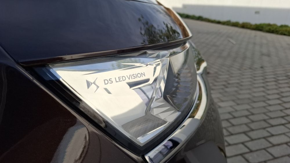 DS7 Crossback E-Tense GrandChic Hybrid