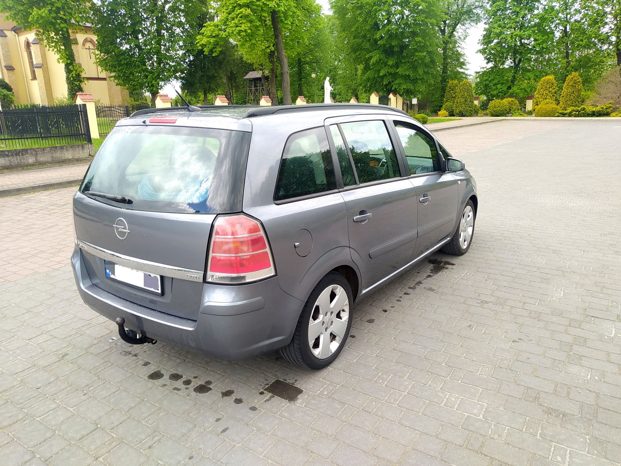 Opel zafira 1.9cdti 150 km