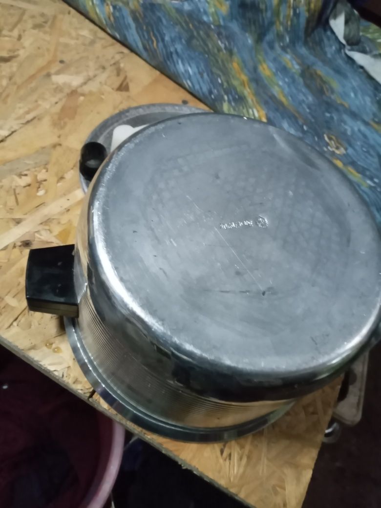 Кастрюля пароварка. Новая. 3 л. Полный комплект. В родной коробке.