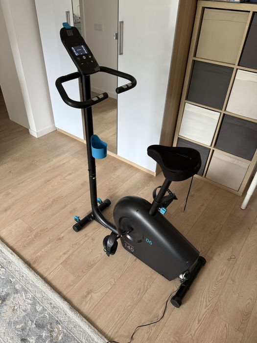 Bicicleta estática essential DOMYOS EB 140