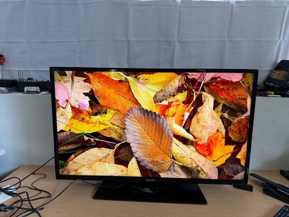 Телевізор Panasonic / 39” / Full HD