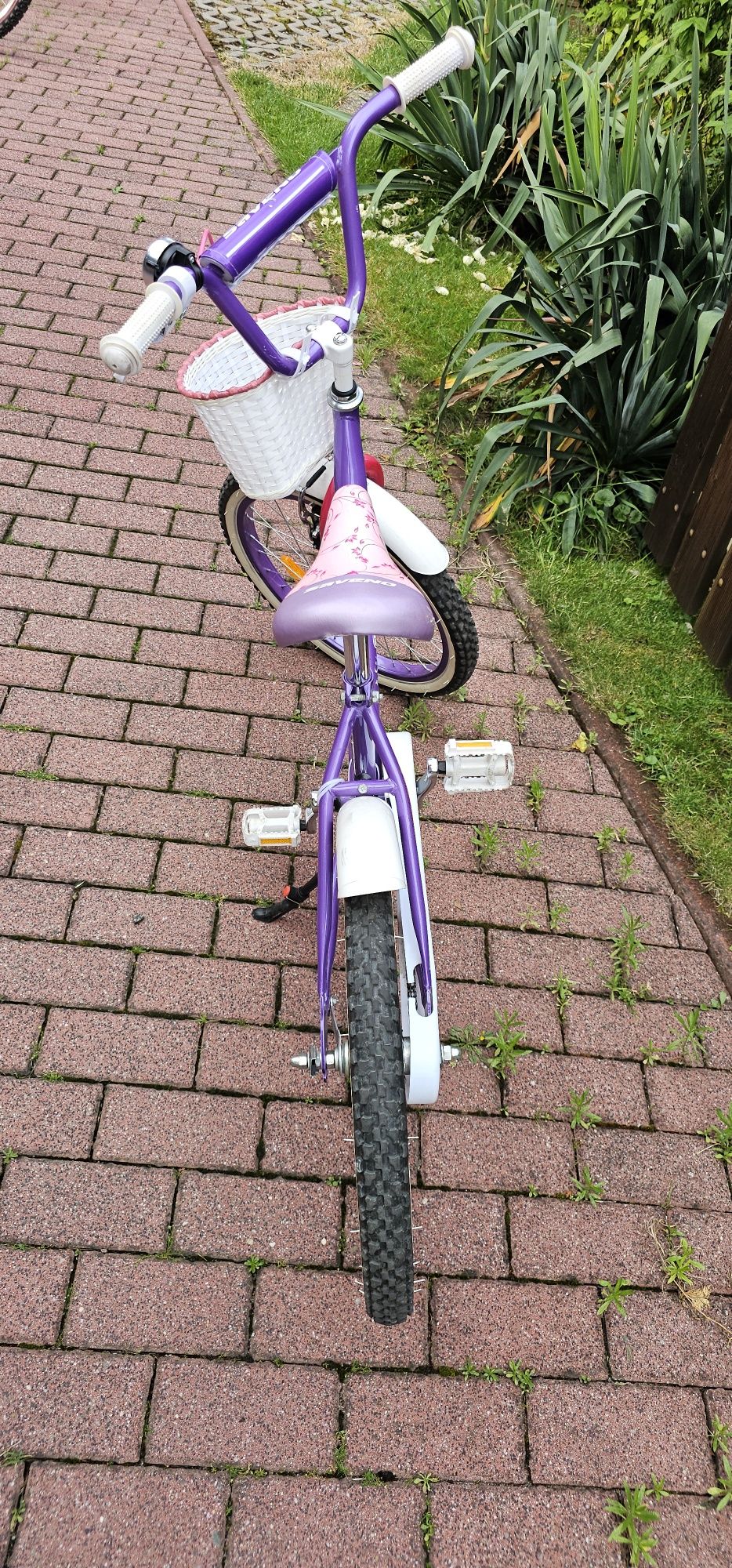 Rower dziewczęcy 20" dla 4-6 lat