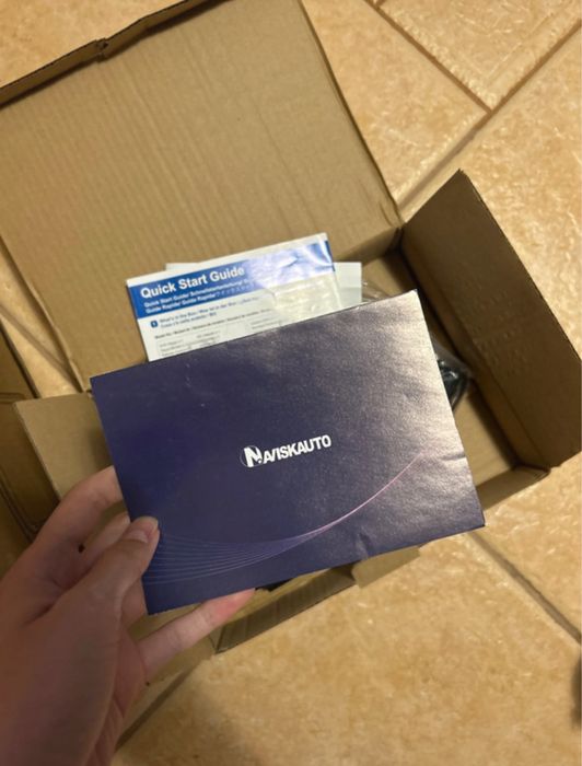 Przenośne odtwarzacze DVD telewizorki do samochodu 2 sztuki nowe