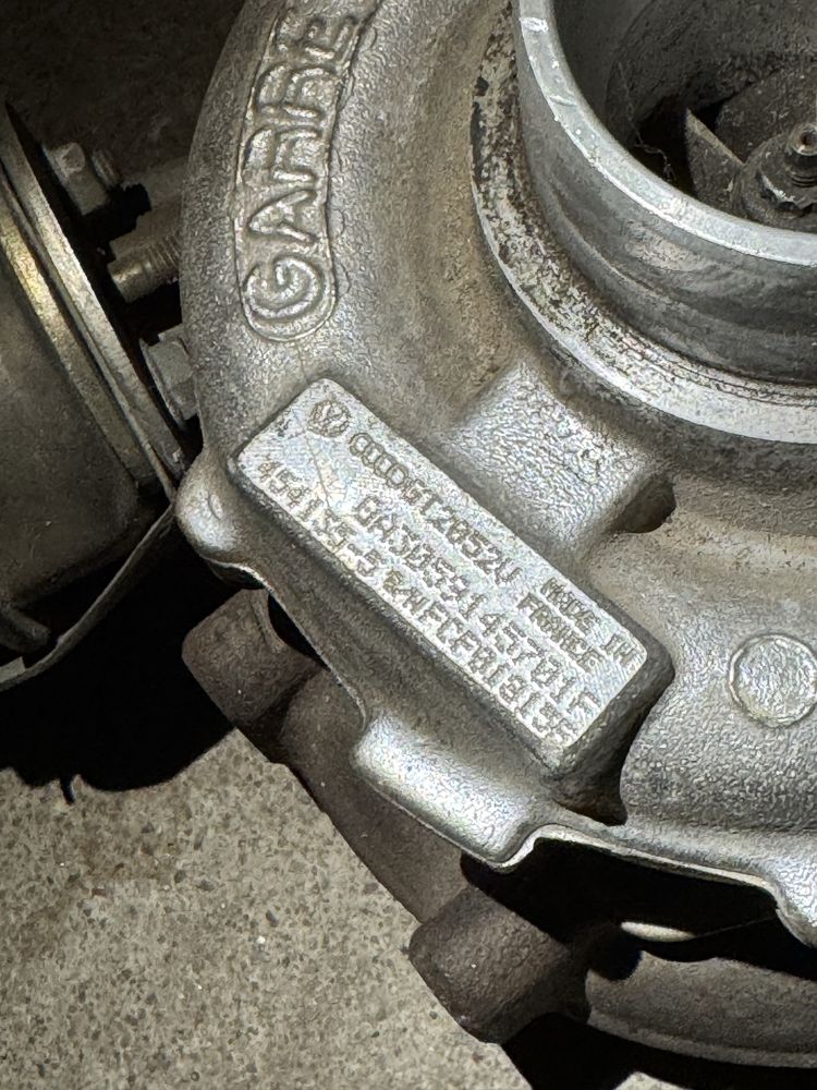 Turbo / Dolot / Koloektor / VAG 1.9 TDI / 2.5 v6 TDI 180 KM