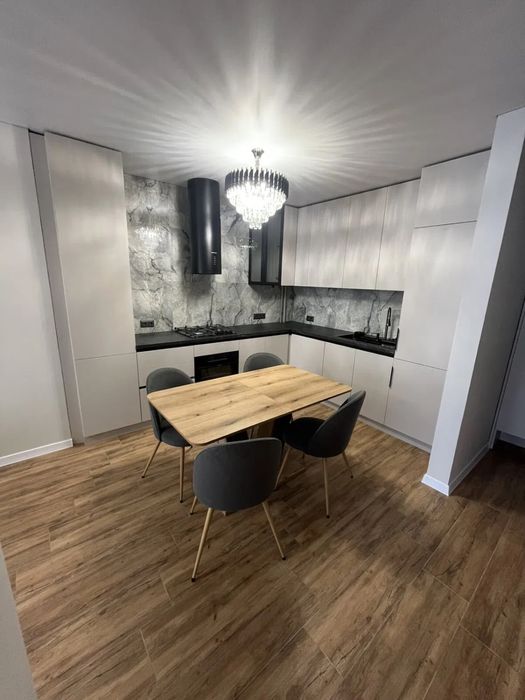 Продаж 1,5 квартири БОЗДОШ ЖК Б4