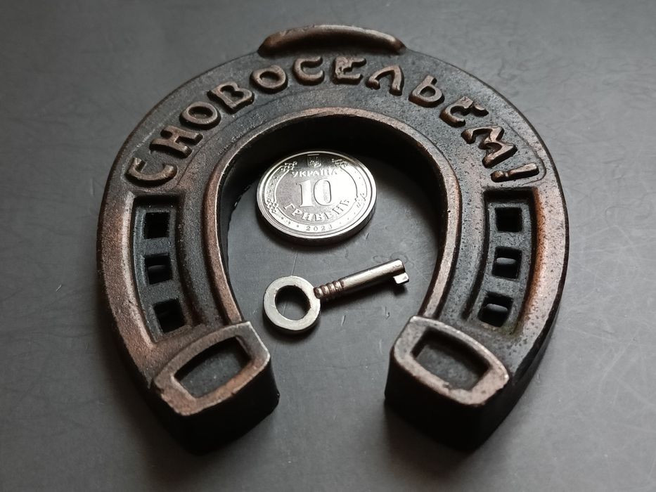 Маленький декоративный ключик