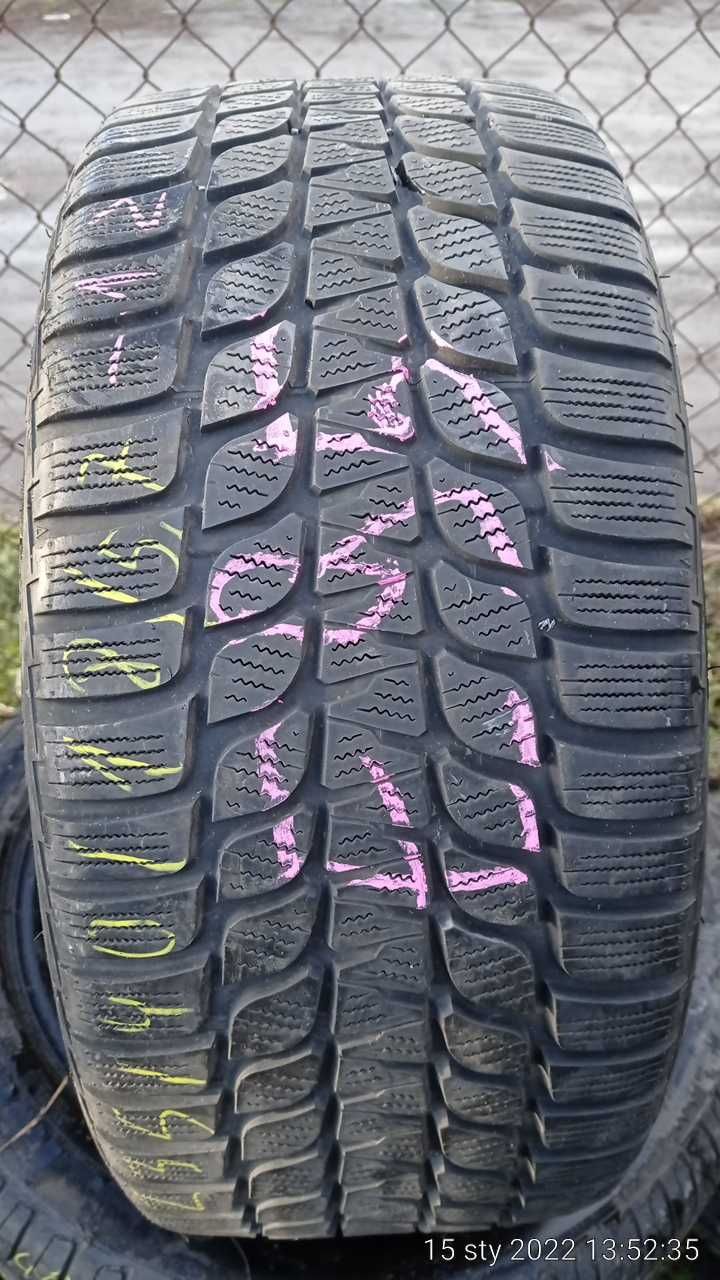 Opona używana zimowa 235/40R18 Bridgestone Blizzak lm-25V. 1szt