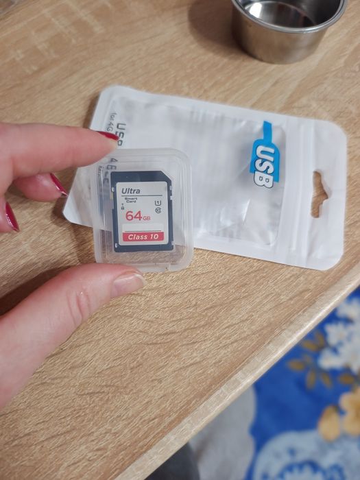SD- карта пам'яті 64 GB нова