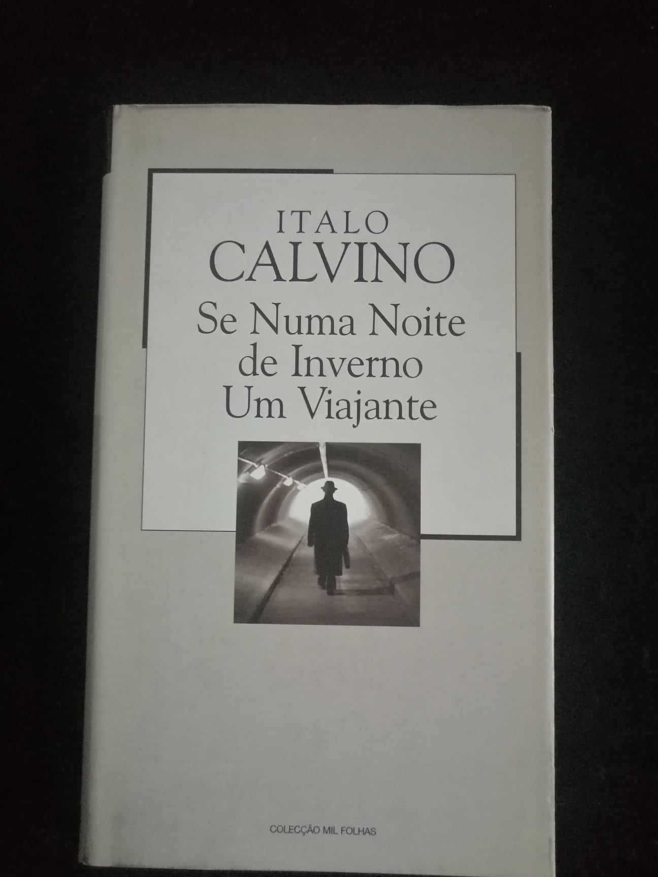 Livro "Se numa noite de inverno um viajante" de Italo Calvino - Novo