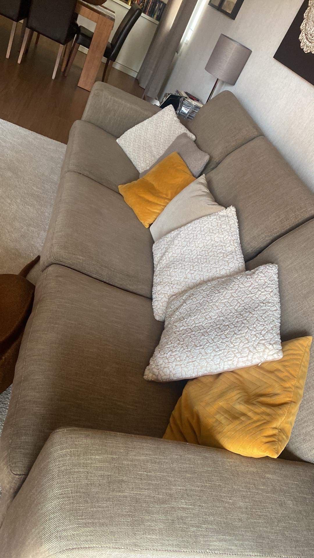 Sofá excelente estrutura