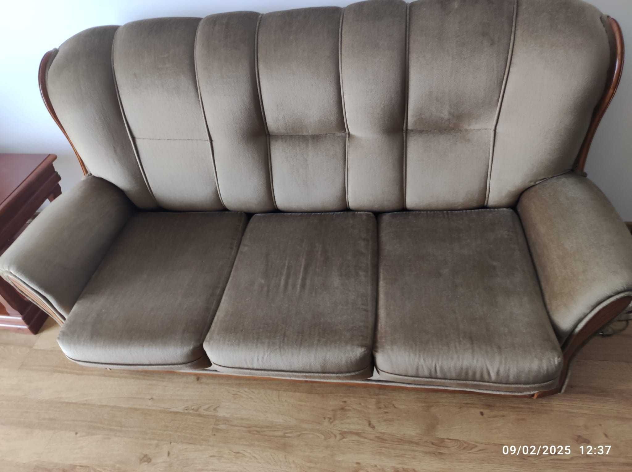 Sofá de 3 lugares + 2 sofás individuais/poltronas