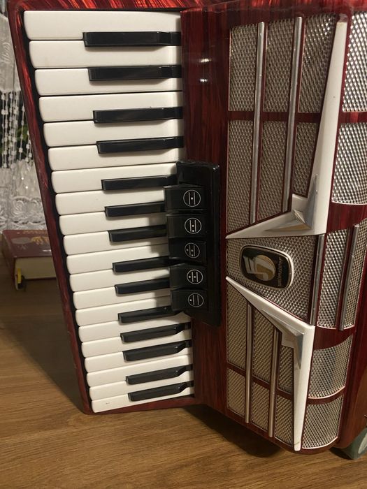 Akordeon weltmeister amigo 80basowy