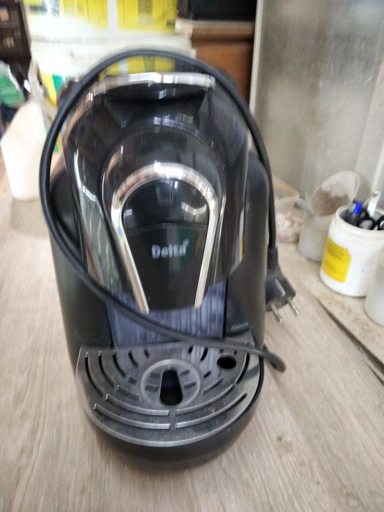 Máquina de café delta Q cool