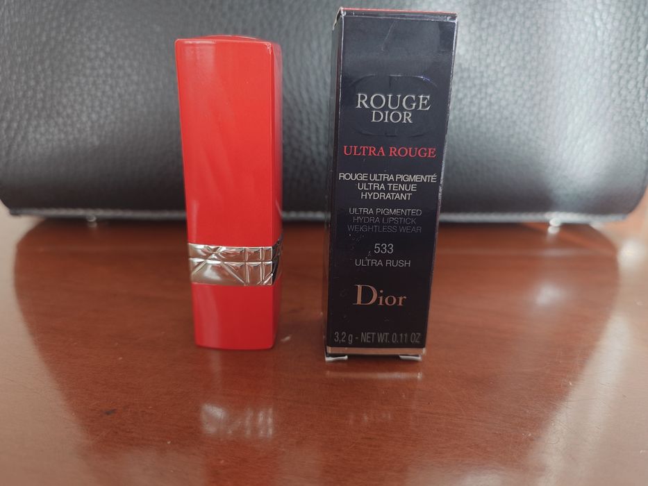 Помада Dior Ultra Rouge 533