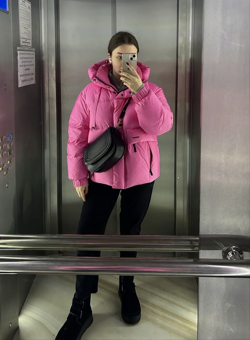 Куртка зимова,дуже тепла,майже нова.One size