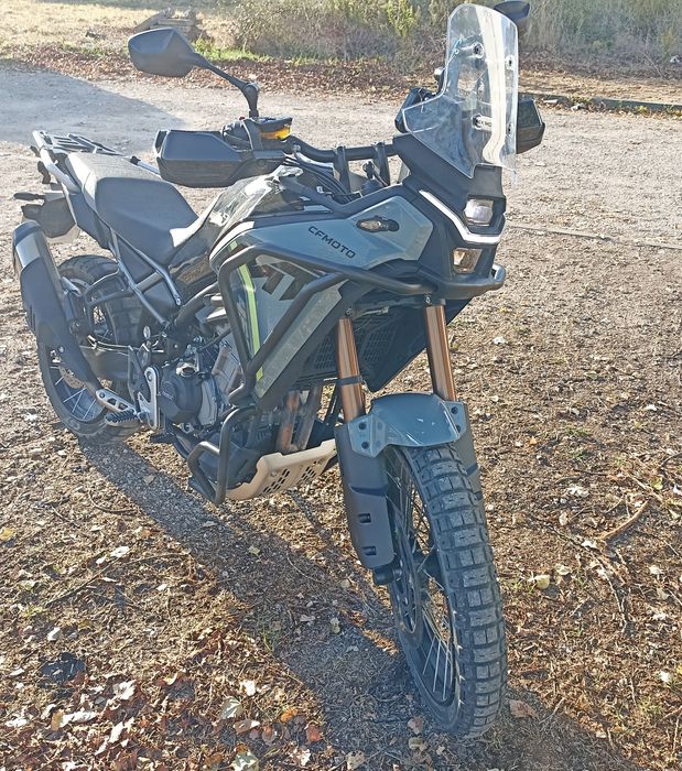 CFMoto -- 450 MT