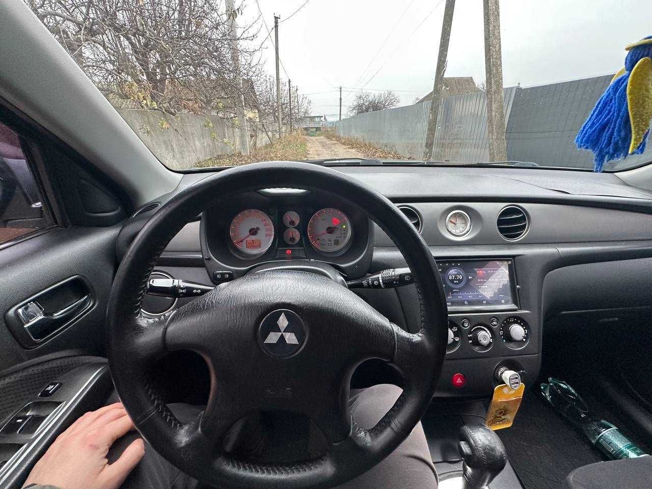 Mitsubishi Outlander 2006 року, 2,4, позашляховик