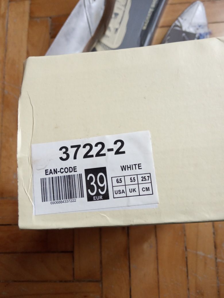 Pantofle rozmiar 39