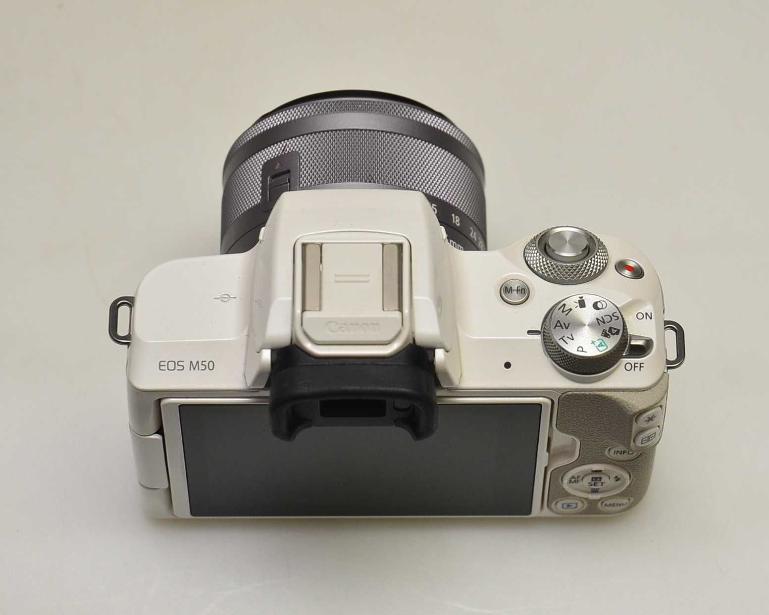 Aparat Canon EOS M50 + EF-M 15-45 Biały Śliczny Gwarancja!