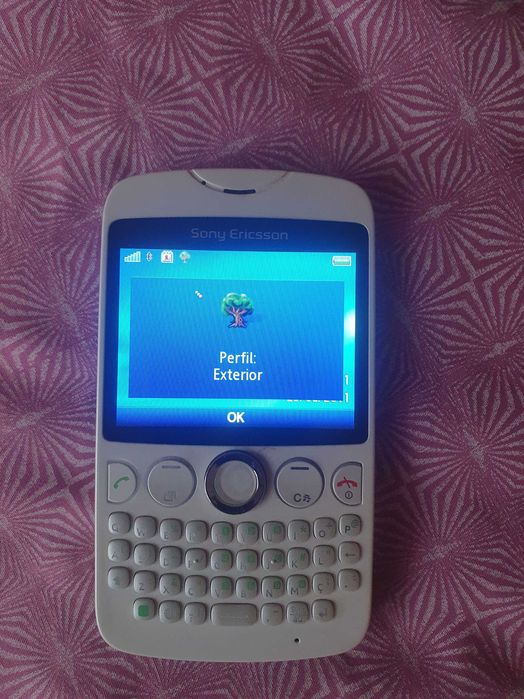 Telemovel Sony Ericsson antigo espectacular branco